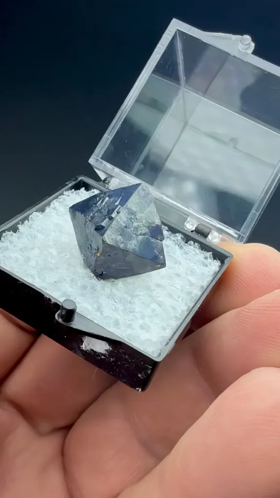 Cuprite - image 2