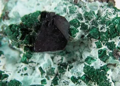 Cuprite, Malachite, Chrysocolla - image 2
