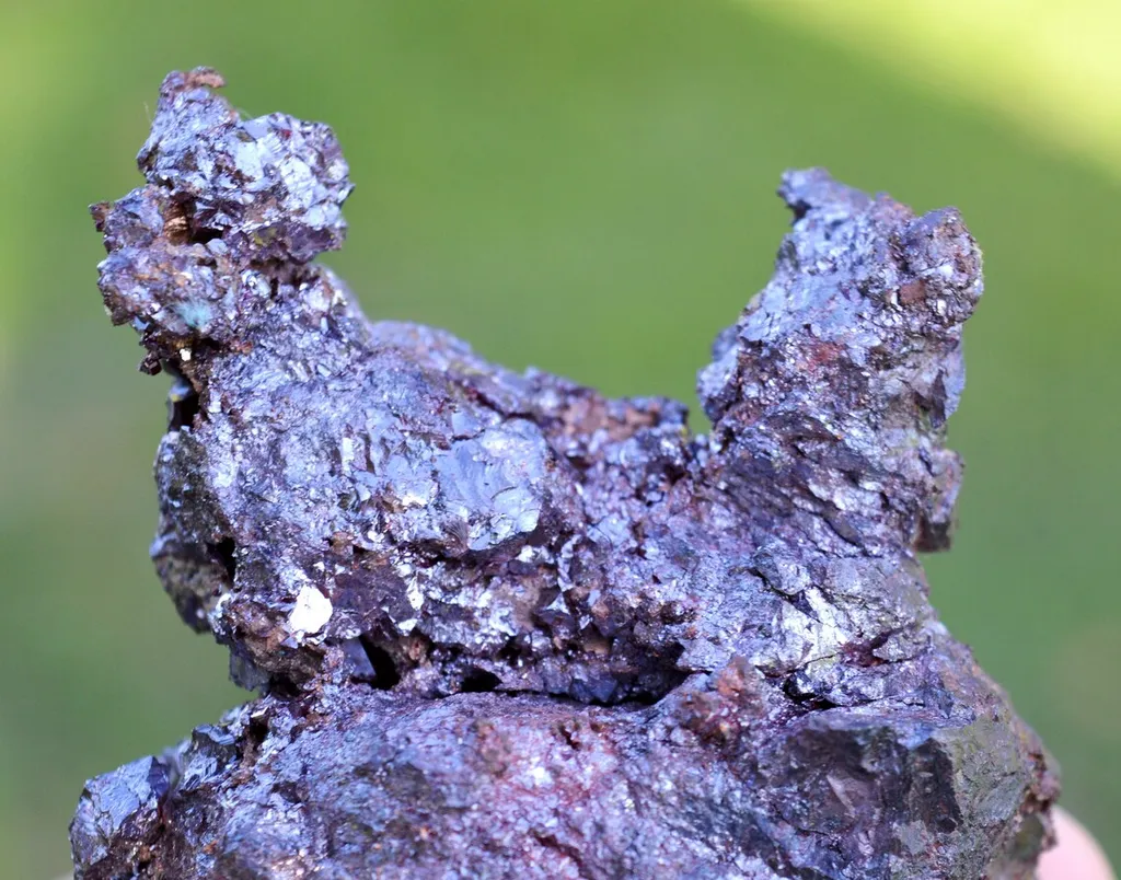 Cuprite & Native Copper 730 grams - Mufulira Mine, Mufulira District, Copperbelt Province, Zambia - image 2