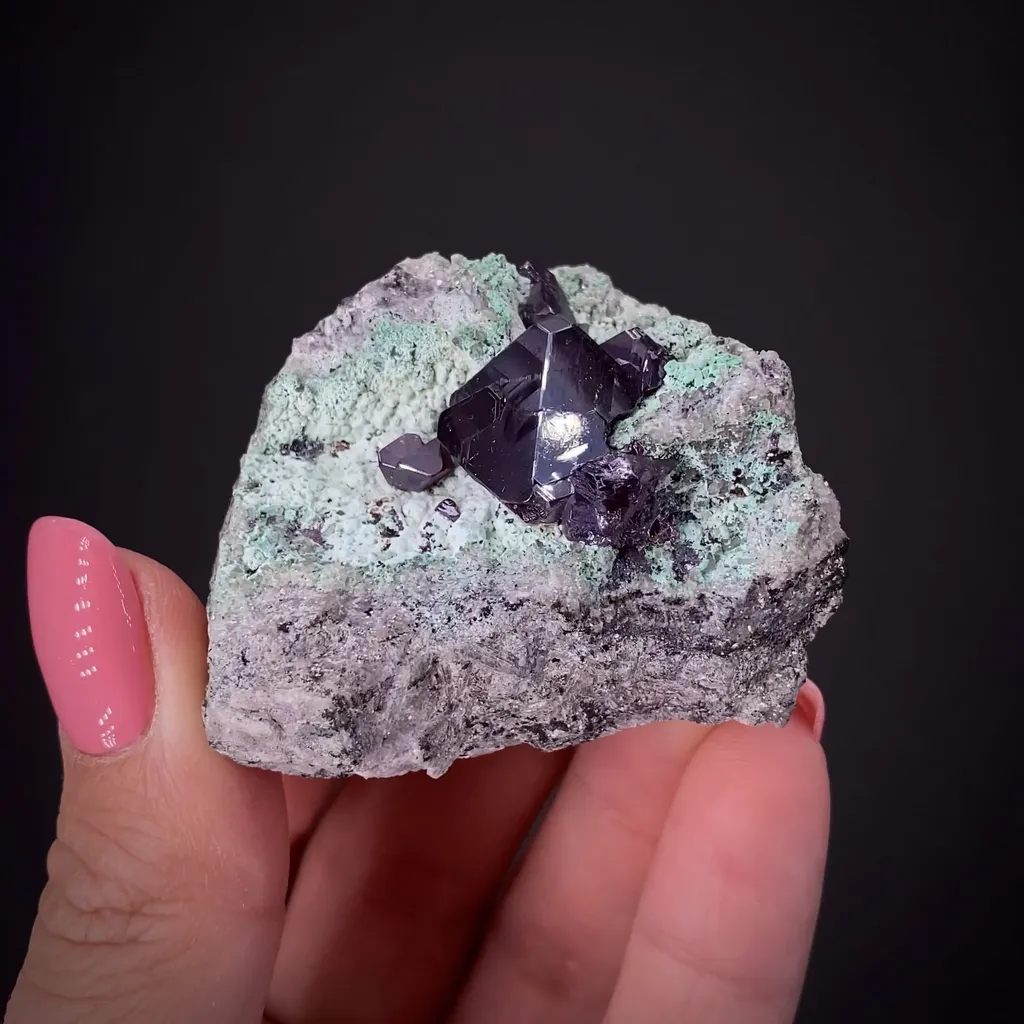 Cuprite on Chrysocolla - image 2