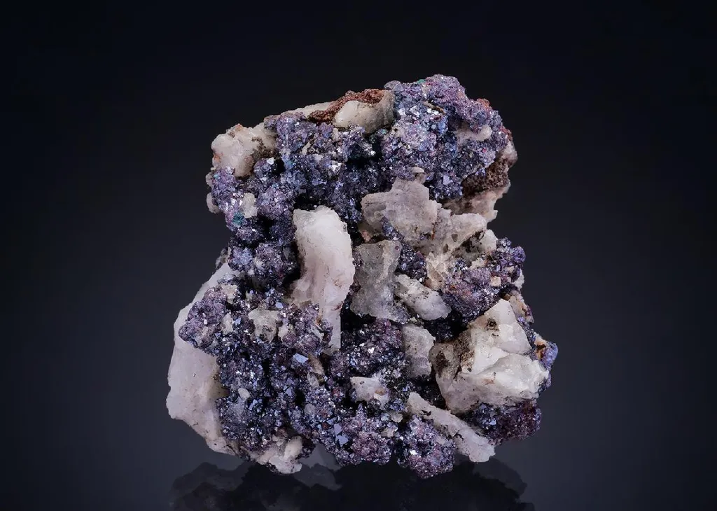 Cuprite on Quartz image