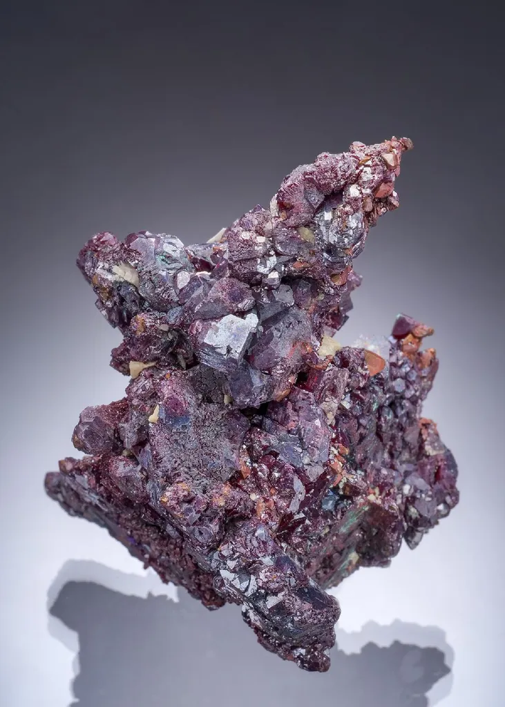 Cuprite overgrowing Native Copper image