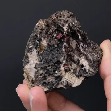 Cuprite var. Chalcotrichite