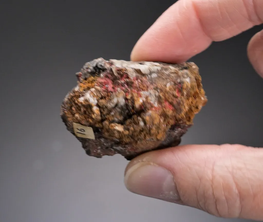 Cuprite var. Chalcotrichite - image 2