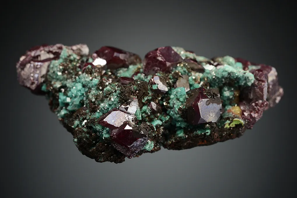 Cuprite with Smithsonite - image 4