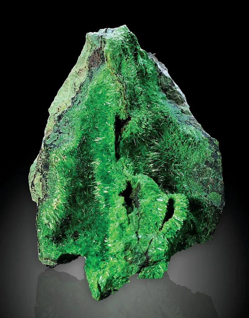 Cuprosklodowskite image