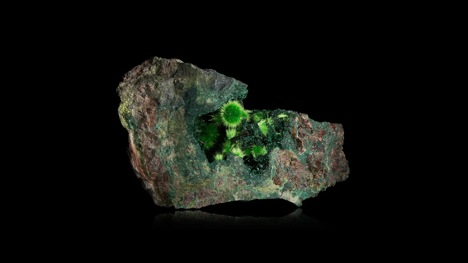 Cuprosklodowskite - image 1