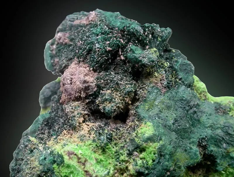 Cuprosklodowskite, Vandenbrandeite - image 2