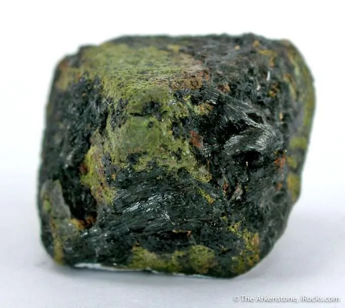 Cuprotungstite Xls on Scheelite - image 2