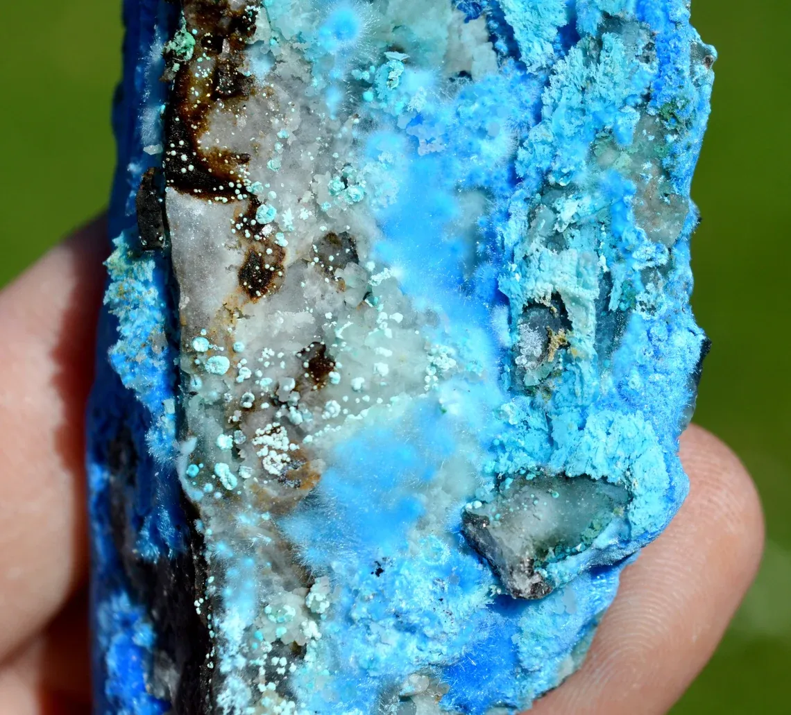 Cyanotrichite - 104 grams - Qinglong Mine, Dachang Sb ore field, Qinglong County, Guizhou, China - image 4