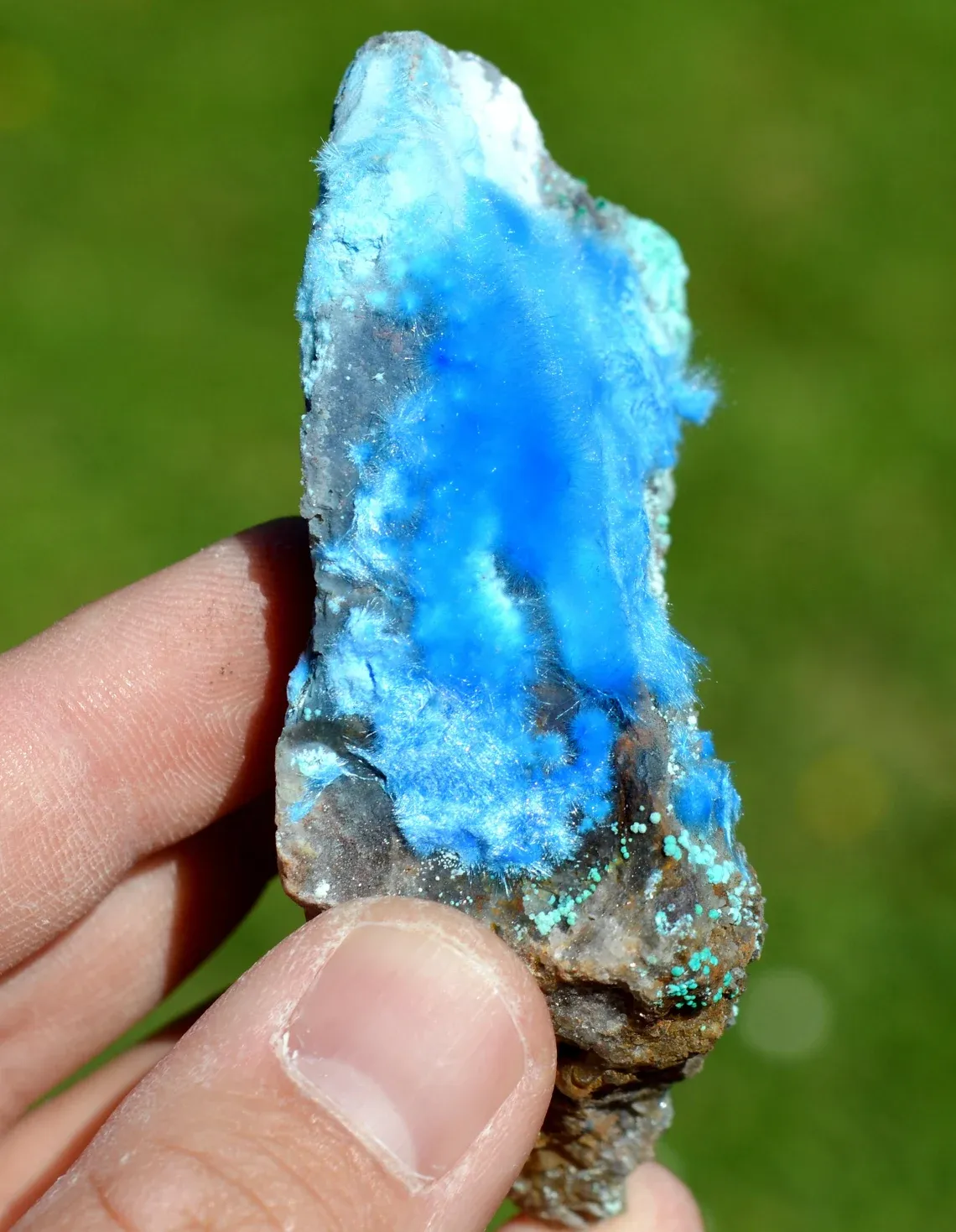 Cyanotrichite - 117 grams - Qinglong Mine, Dachang Sb ore field, Qianxinan, Guizhou, China - image 2