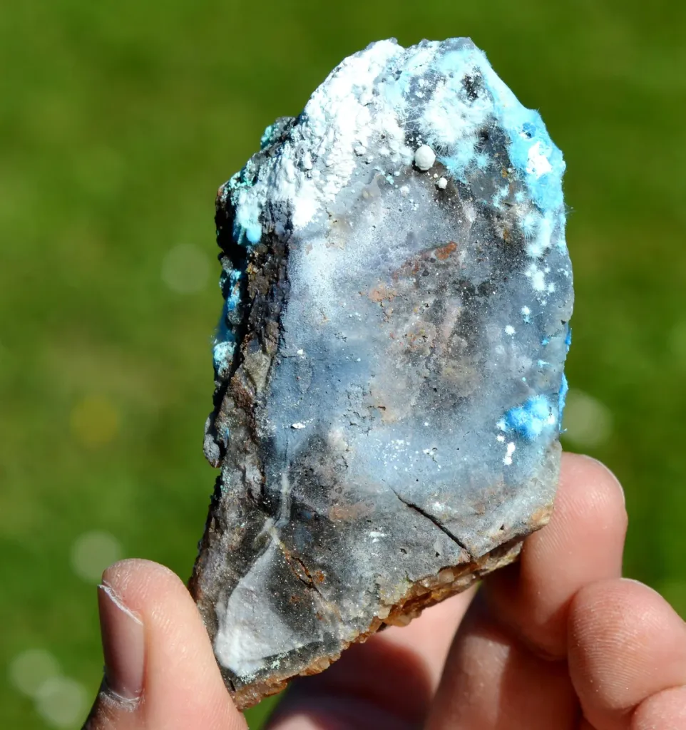 Cyanotrichite - 117 grams - Qinglong Mine, Dachang Sb ore field, Qianxinan, Guizhou, China - image 7