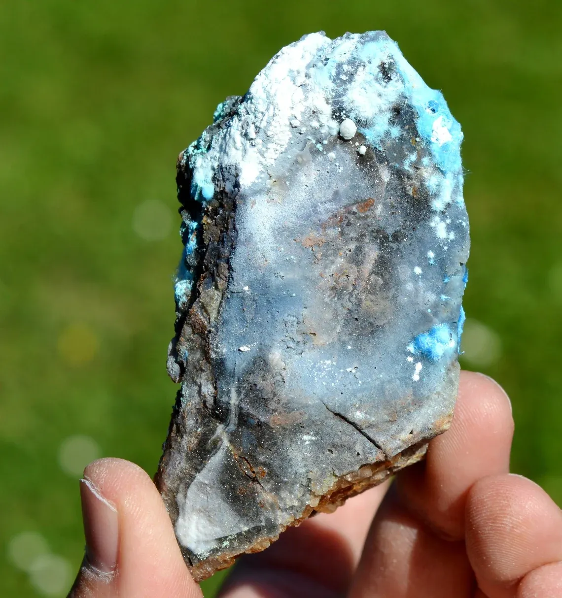 Cyanotrichite - 117 grams - Qinglong Mine, Dachang Sb ore field, Qianxinan, Guizhou, China - image 7