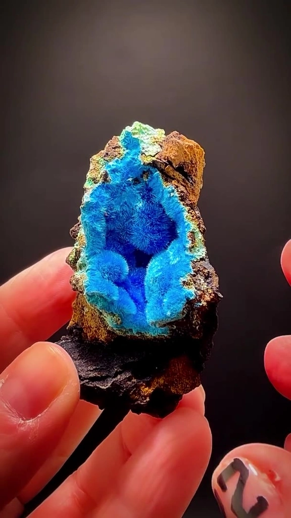 Cyanotrichite - image 1