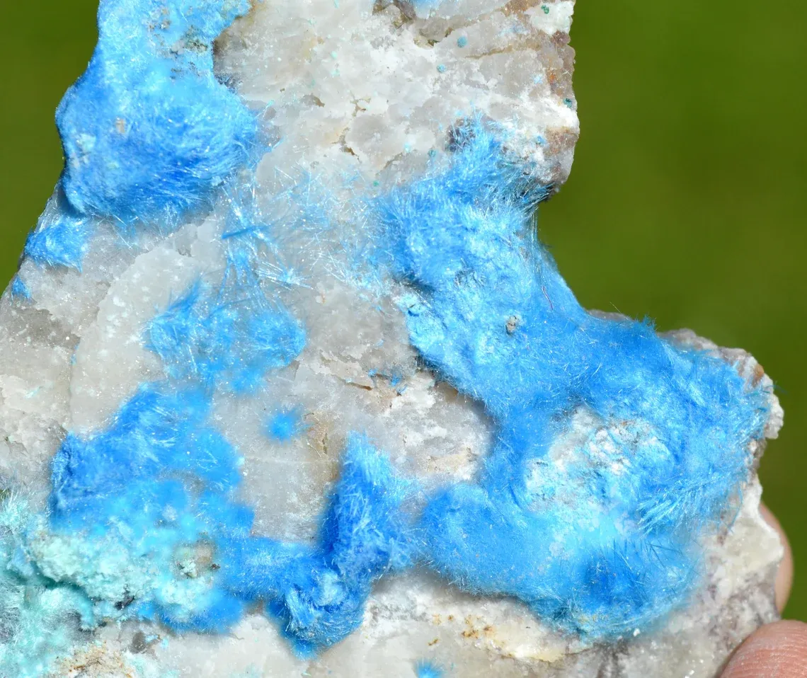 Cyanotrichite - 84 grams - Qinglong Mine, Dachang Sb ore field, Qinglong County, Guizhou, China - image 2