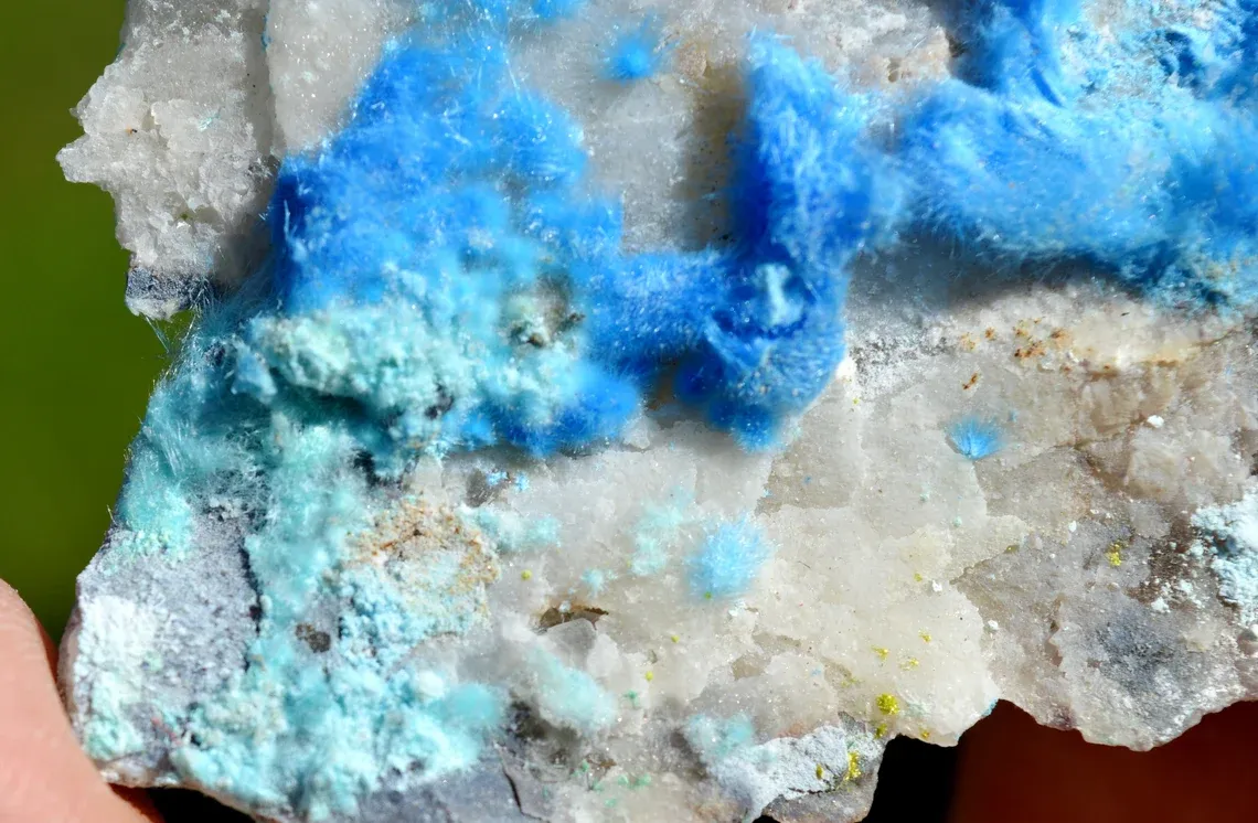 Cyanotrichite - 84 grams - Qinglong Mine, Dachang Sb ore field, Qinglong County, Guizhou, China - image 4