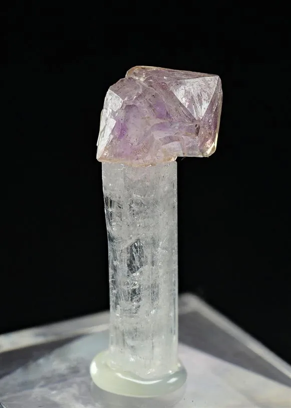 Danburite image