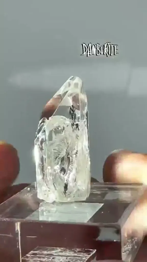 Danburite from Mexico - image 2