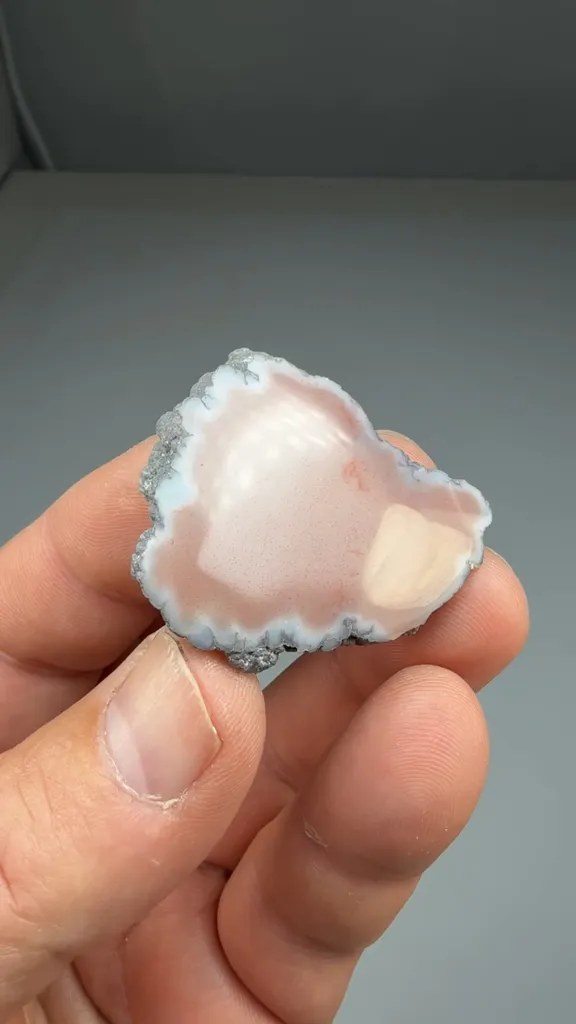 Datolite - image 2