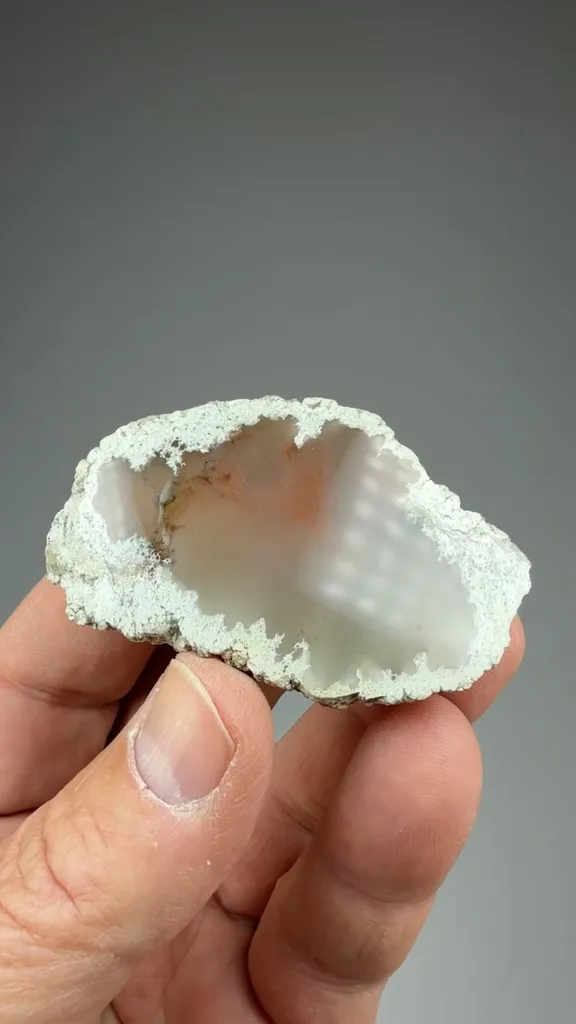 Datolite - image 2