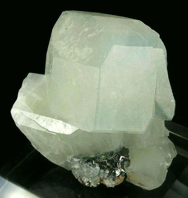 Datolite - image 2
