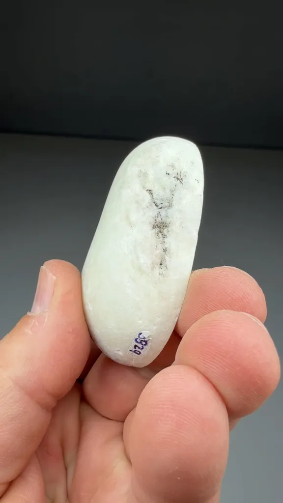 Datolite - image 2