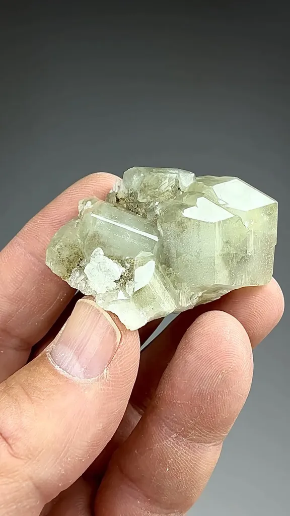 Datolite - image 2