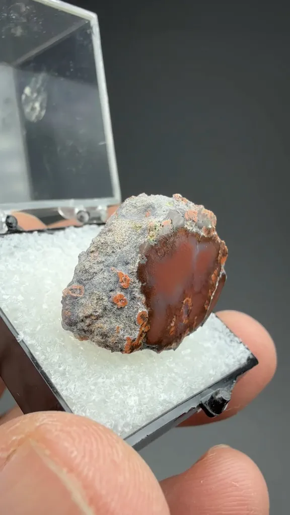 Datolite - image 2