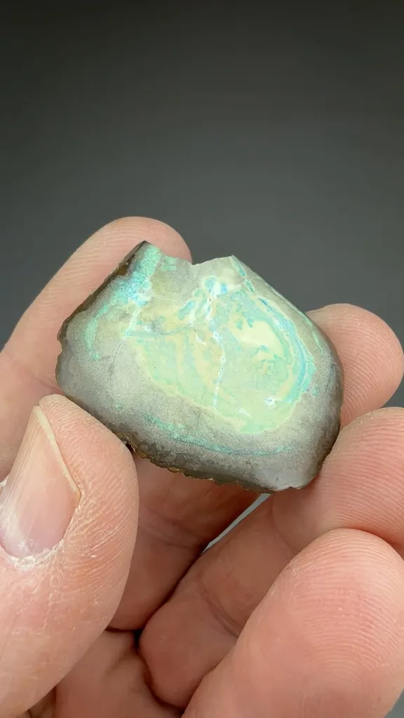 Datolite - image 2