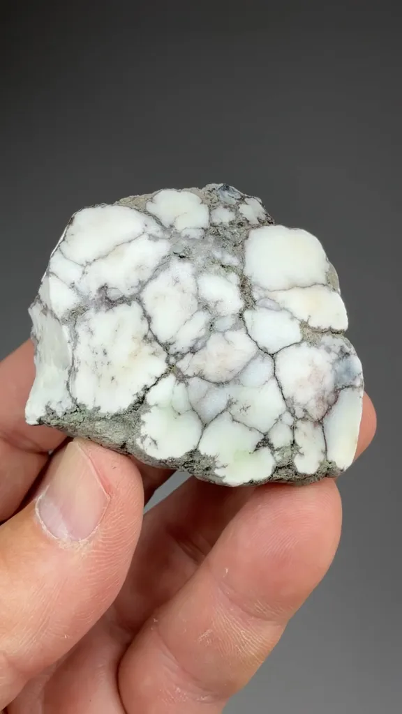 Datolite - image 2