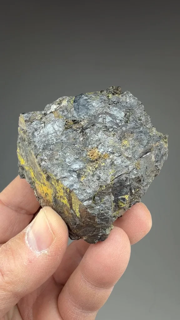 Davidite from South Australia, Australia - image 2