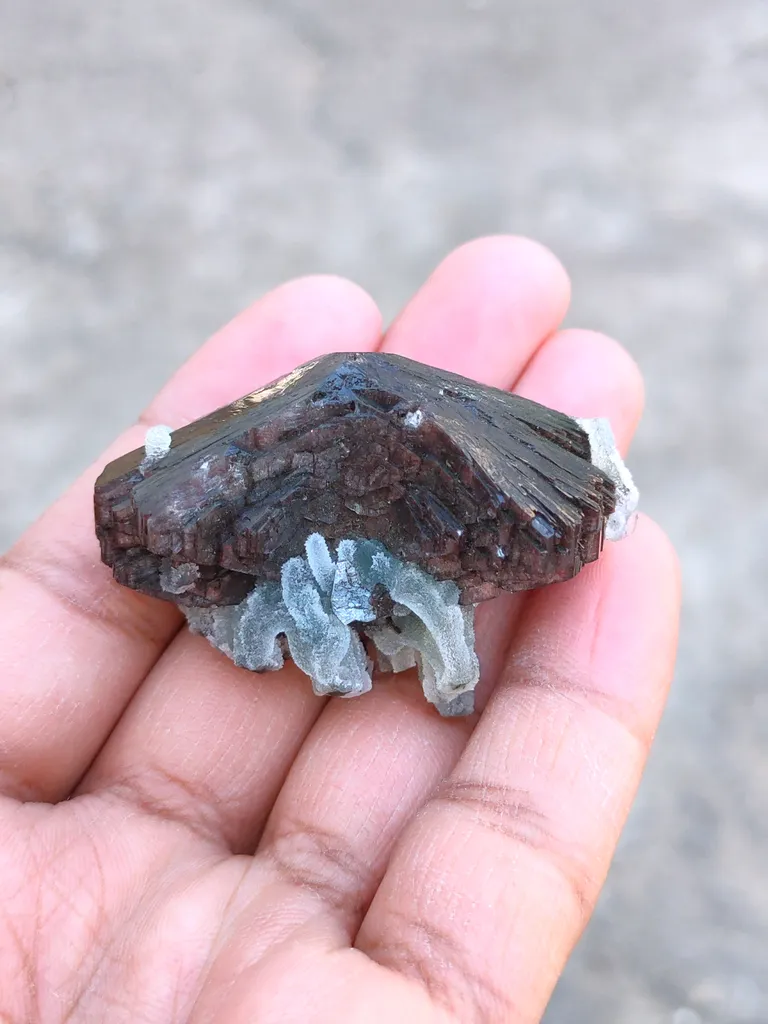 Deep Brown Heulendite With Chalcedony - image 6