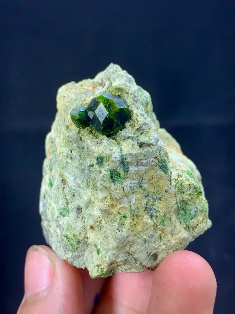 Demantoid from Belqeys Mountain - image 4