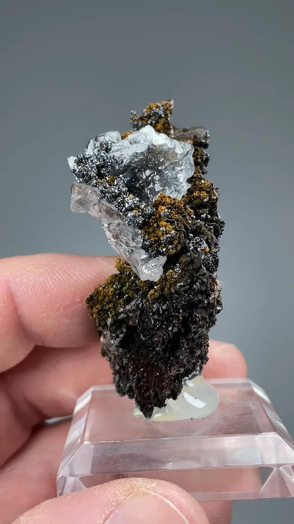 Descloizite with Calcite - image 2