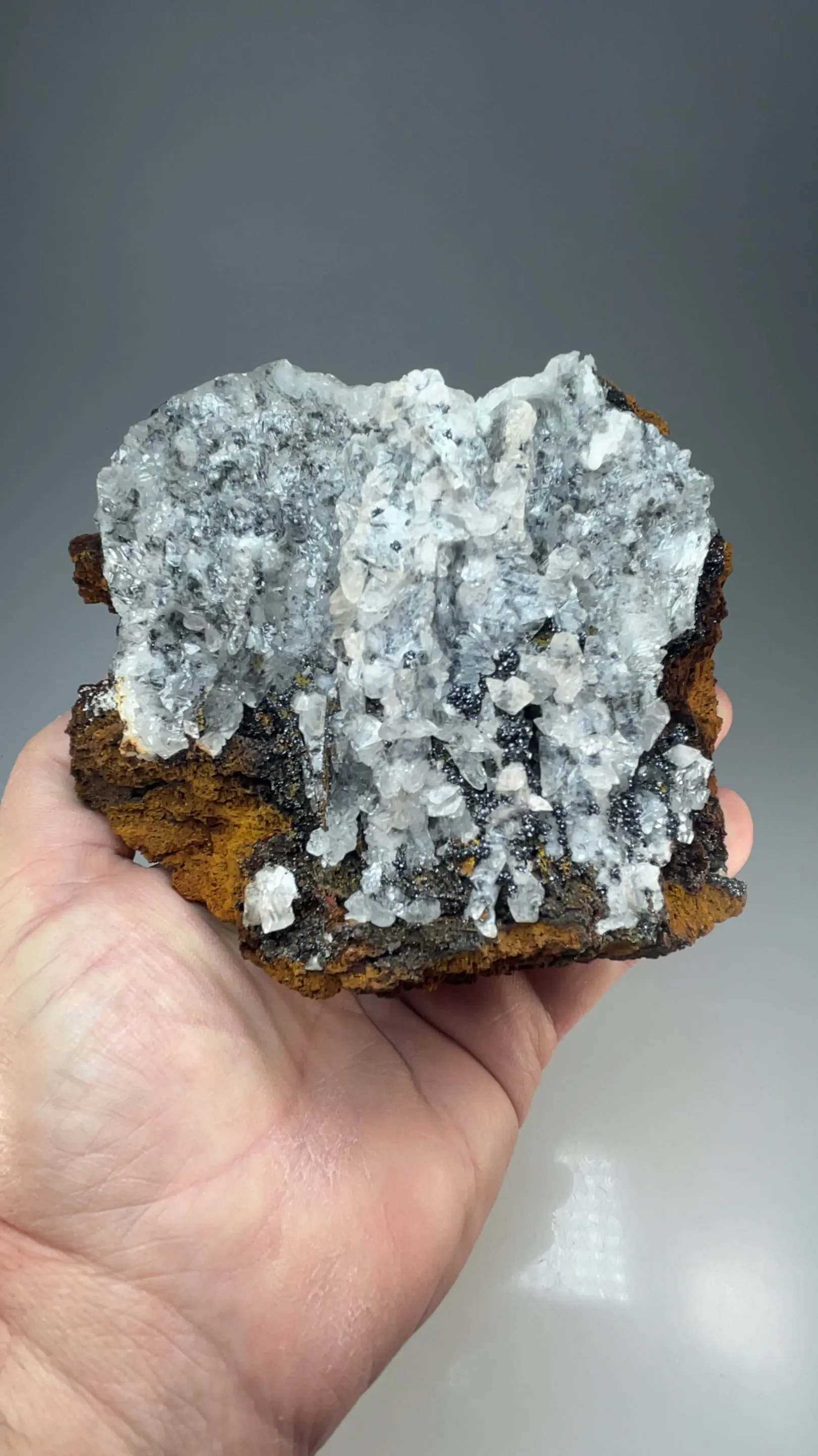 Descloizite with Calcite - image 2