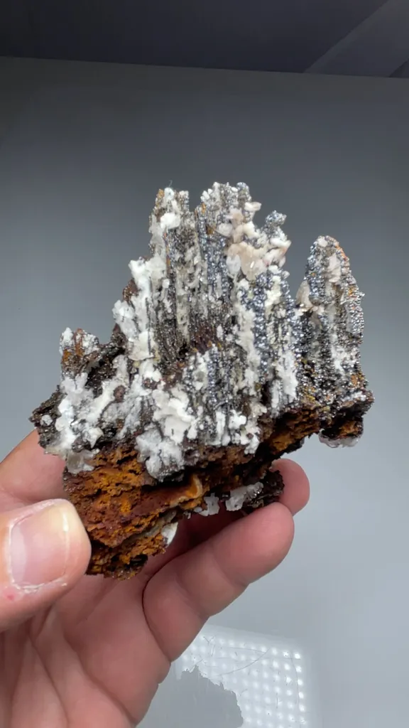 Descloizite with Calcite - image 2