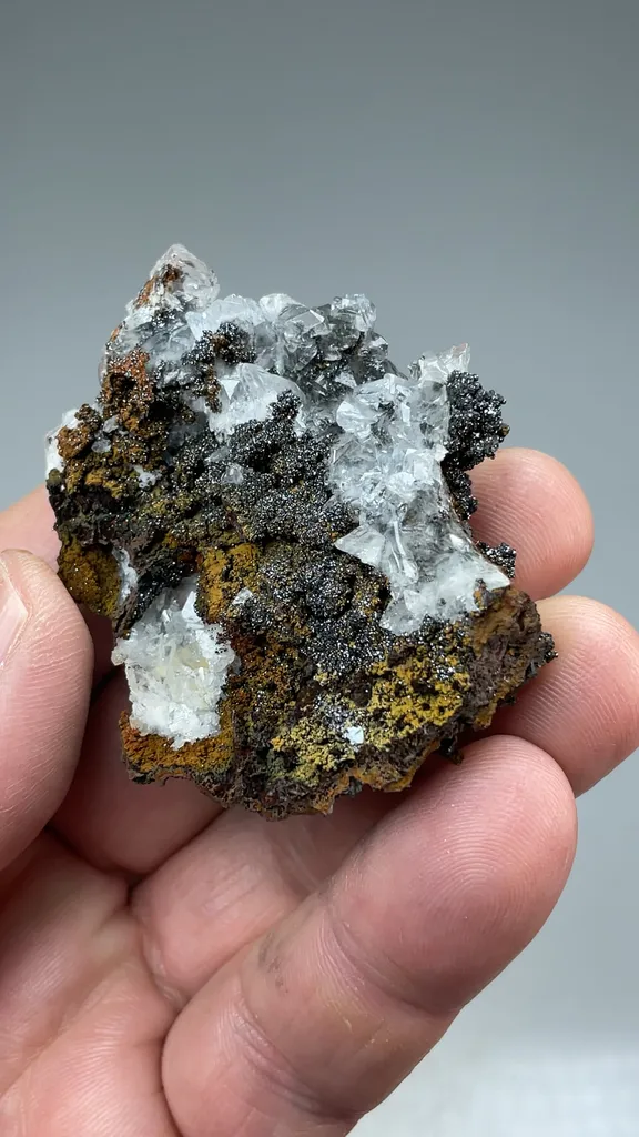 Descloizite with Calcite - image 2
