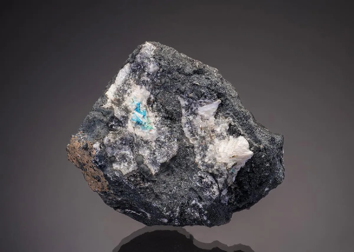 Diaboleite with MENDIPITE and CHLOROXIPHITE - image 1