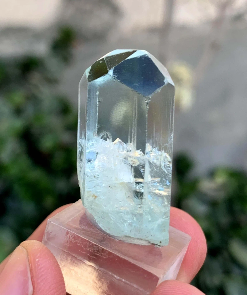 Diamond Cut Blue Transparent Aquamarine Crystal from Pakistan - image 6