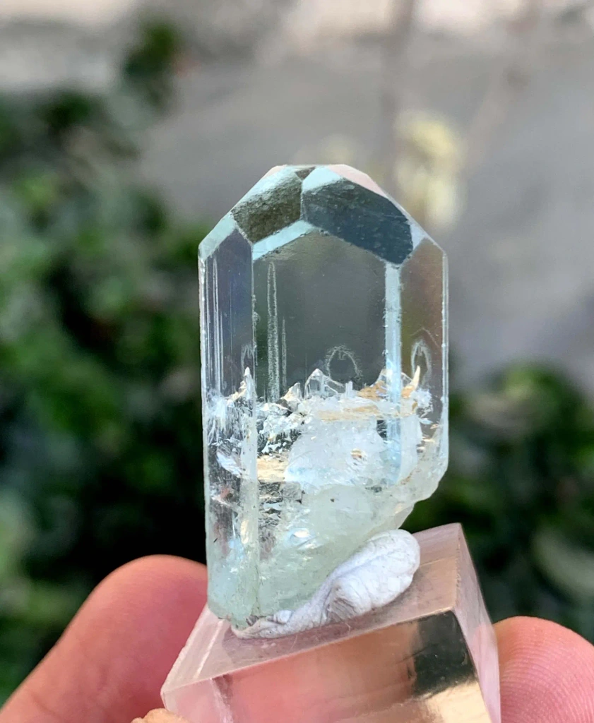 Diamond Cut Blue Transparent Aquamarine Crystal from Pakistan - image 4