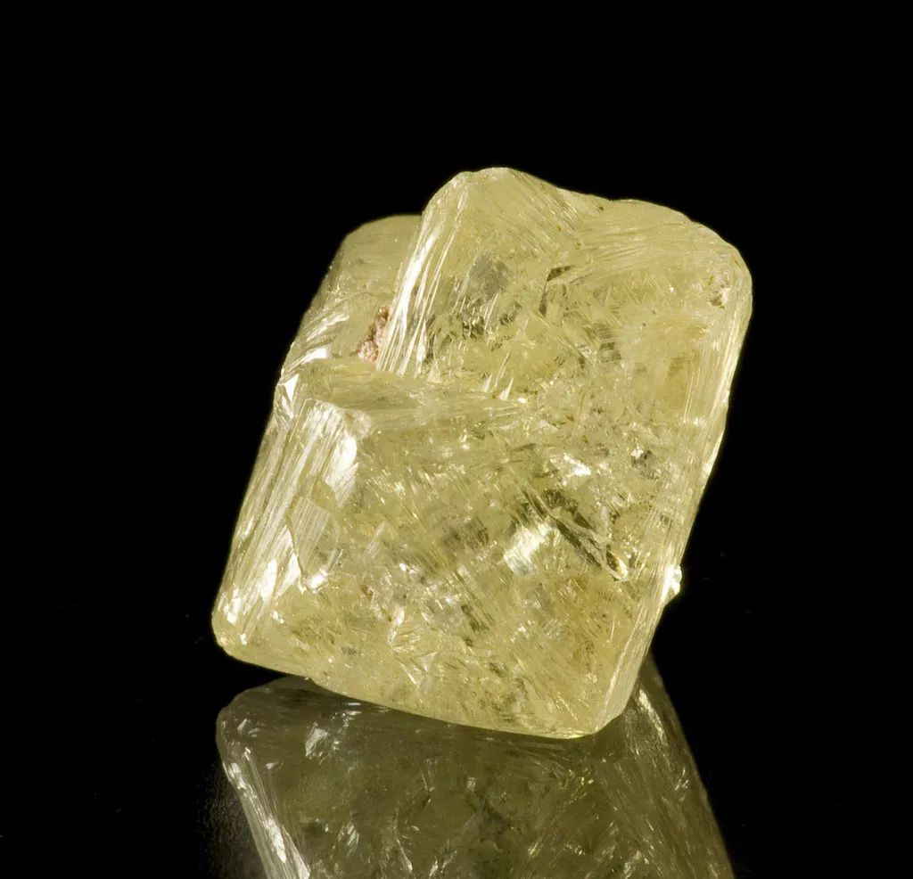 Diamond (Fancy Yellow) - image 3