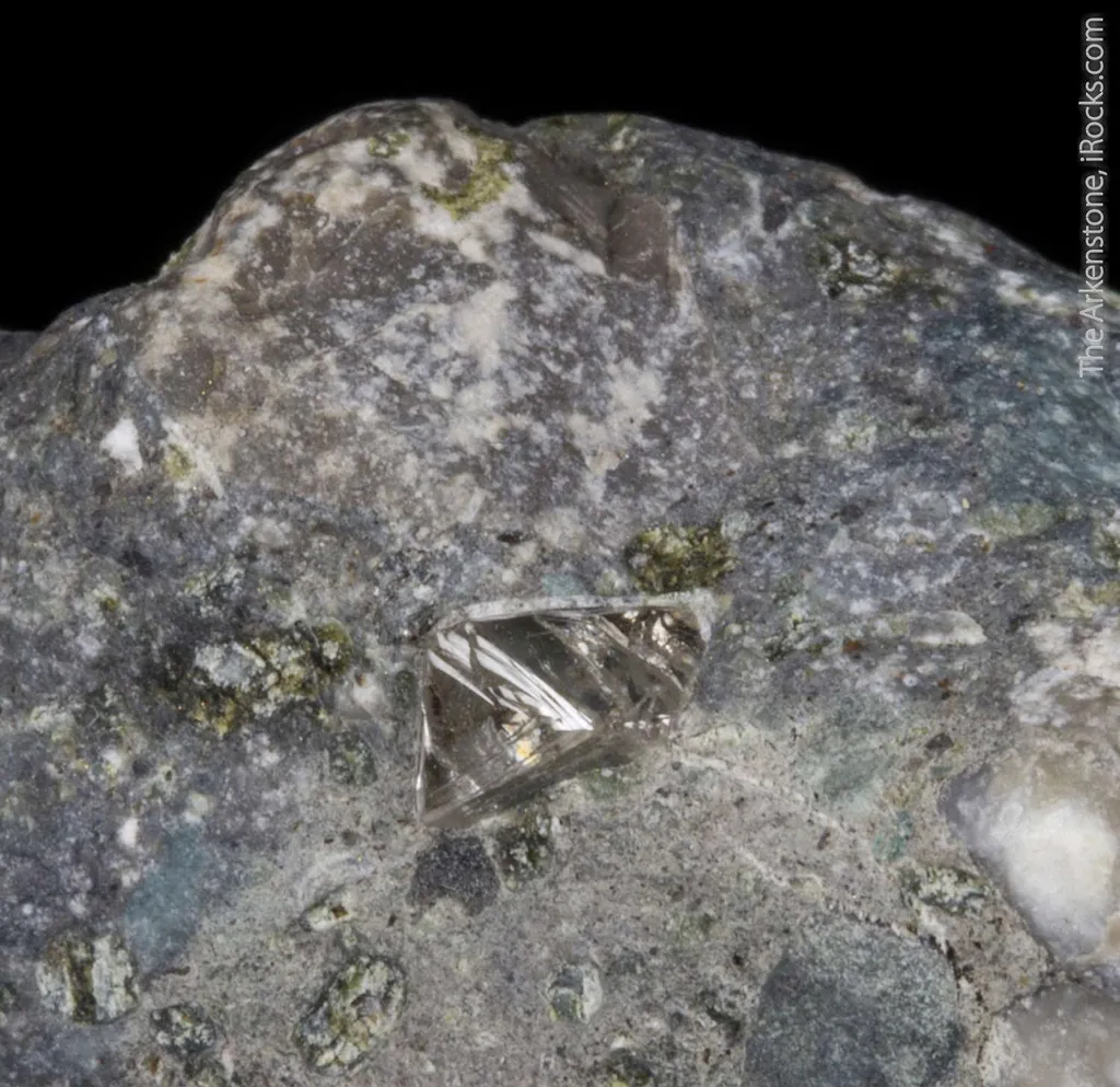 Diamond in Kimberlite - image 4