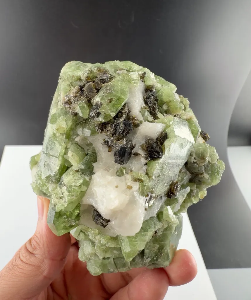 Diopside from Pakistan - image 2