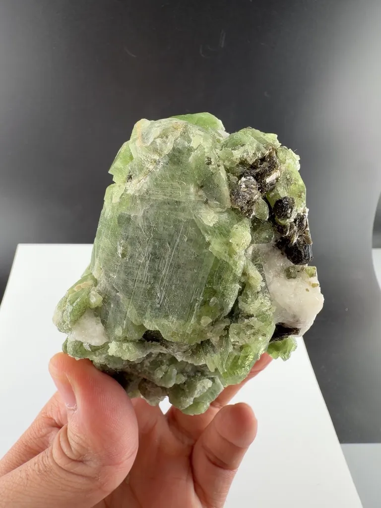 Diopside from Pakistan - image 3