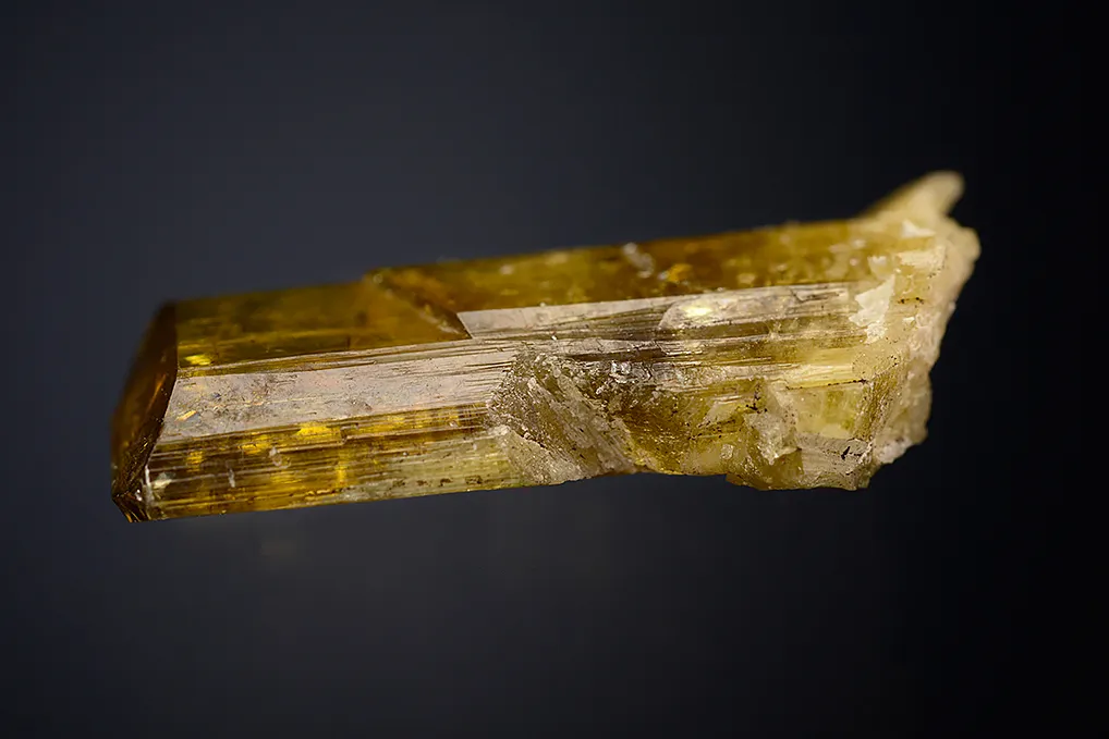 Diopside on Epidote - image 2