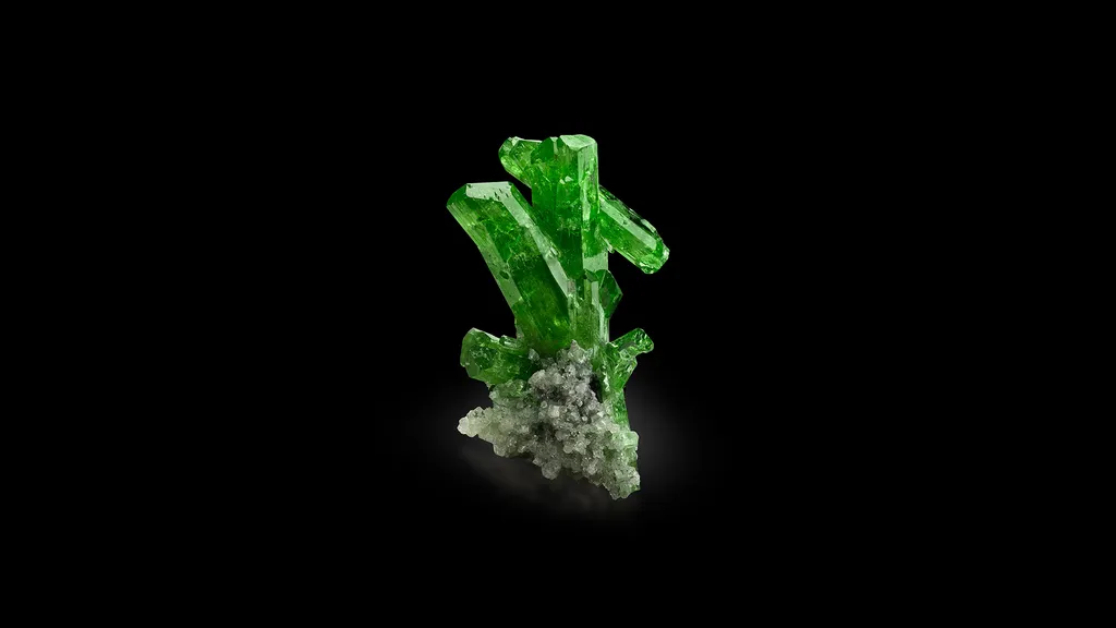 Diopside (var. Chromian) image