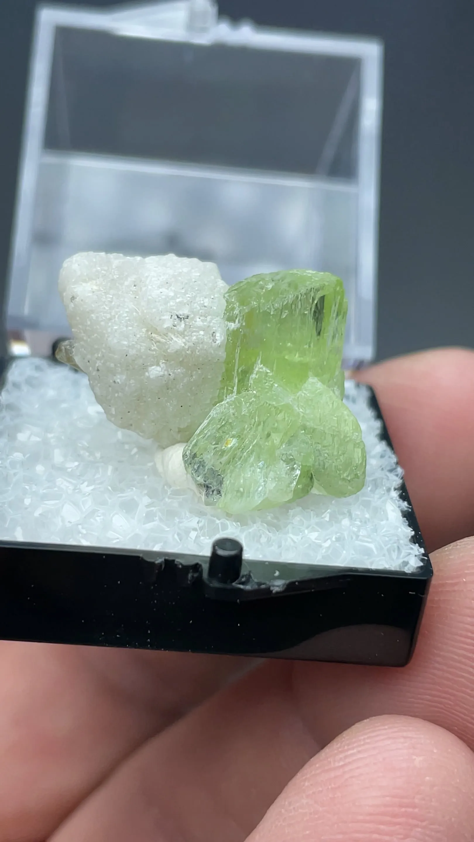 Diopside with Calcite - image 2