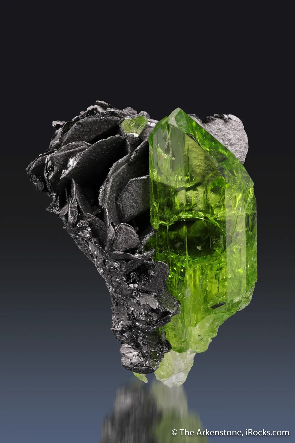 Diopside with Graphite - image 1
