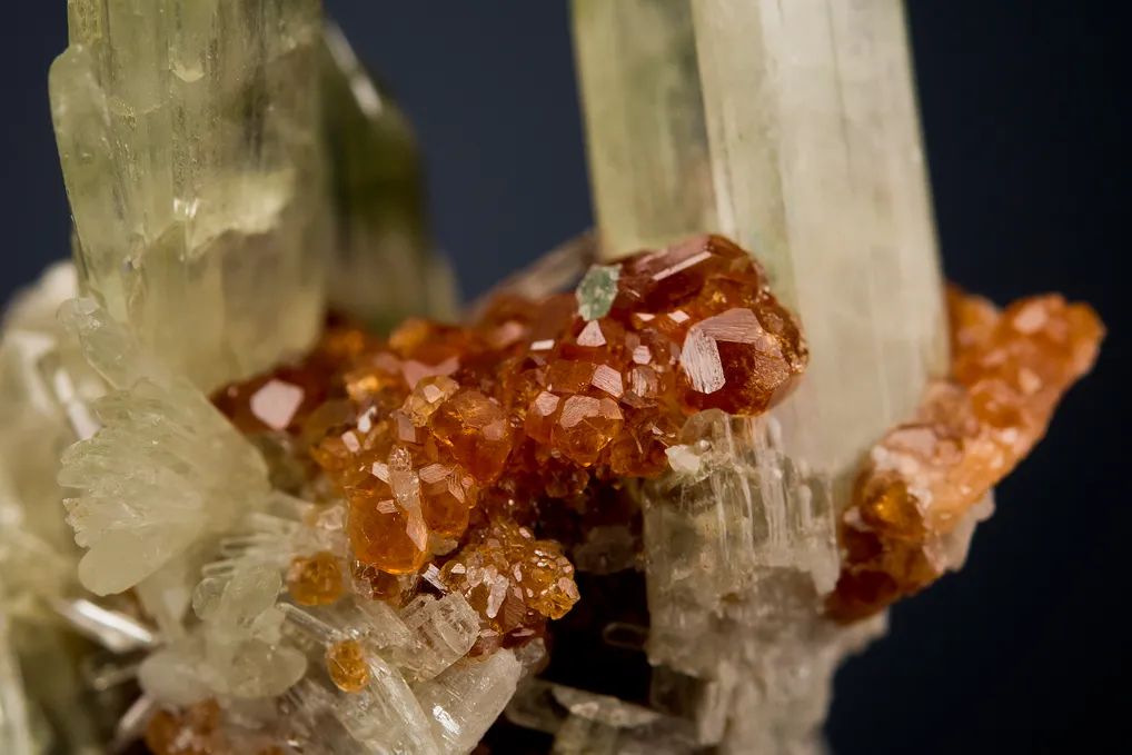Diopside with Grossular var. Hessonite - image 2