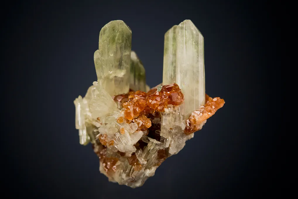 Diopside with Grossular var. Hessonite image